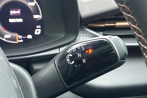 KR74XPS CUPRA Terramar 1.5 eHybrid 25.8kWh VZ First Edition DSG Euro 6 (s/s) 5dr Thumbnail #29