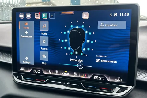 KR74XPS CUPRA Terramar 1.5 eHybrid 25.8kWh VZ First Edition DSG Euro 6 (s/s) 5dr Thumbnail #37