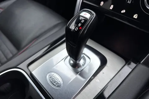 DU21OJW Land Rover Discovery Sport 2.0 D200 MHEV R-Dynamic HSE Auto 4WD Euro 6 (s/s) 5dr Thumbnail #24