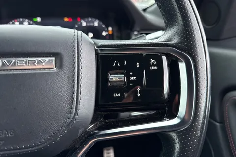 DU21OJW Land Rover Discovery Sport 2.0 D200 MHEV R-Dynamic HSE Auto 4WD Euro 6 (s/s) 5dr Thumbnail #50