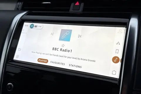 DU21OJW Land Rover Discovery Sport 2.0 D200 MHEV R-Dynamic HSE Auto 4WD Euro 6 (s/s) 5dr Thumbnail #53