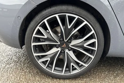 KY25GWZ CUPRA Leon 2.0 TSI VZ2 DSG Euro 6 (s/s) 5dr Thumbnail #11