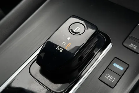 LF72TBX Nissan Qashqai 1.5 E-Power N-Connecta 5dr Auto Thumbnail #23