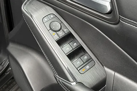 LF72TBX Nissan Qashqai 1.5 E-Power N-Connecta 5dr Auto Thumbnail #24