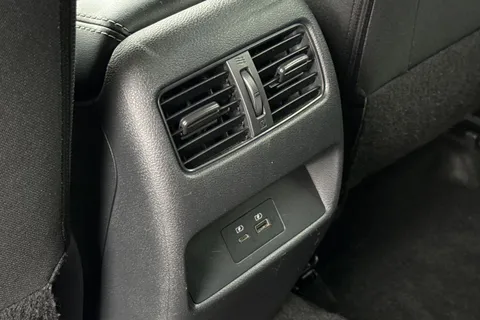 LF72TBX Nissan Qashqai 1.5 E-Power N-Connecta 5dr Auto Thumbnail #32