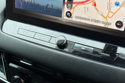 LF72TBX Nissan Qashqai 1.5 E-Power N-Connecta 5dr Auto Thumbnail #40