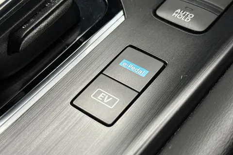 LF72TBX Nissan Qashqai 1.5 E-Power N-Connecta 5dr Auto Thumbnail #46