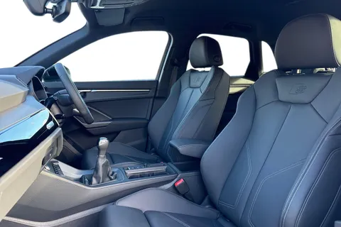  Audi Q3 1.5 TFSI CoD 35 Black Edition Euro 6 (s/s) 5dr Thumbnail #15