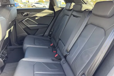 Audi Q3 1.5 TFSI CoD 35 Black Edition Euro 6 (s/s) 5dr Thumbnail #18
