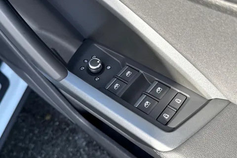  Audi Q3 1.5 TFSI CoD 35 Black Edition Euro 6 (s/s) 5dr Thumbnail #20