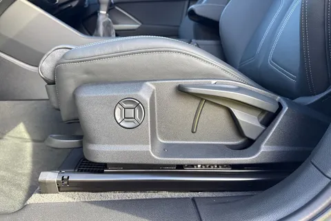  Audi Q3 1.5 TFSI CoD 35 Black Edition Euro 6 (s/s) 5dr Thumbnail #42