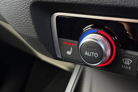  Audi Q3 1.5 TFSI CoD 35 Black Edition Euro 6 (s/s) 5dr Thumbnail #49