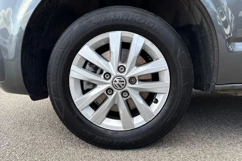 DG74CZJ Volkswagen Transporter 2.0 TDI 110 Highline Van Thumbnail #13