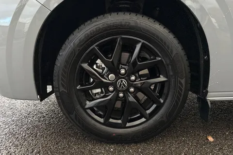 DC75CZE Volkswagen Transporter T28 Panel Van Commerce Pro SWB 150 PS 2.0 TDI 8sp Automatic Thumbnail #13