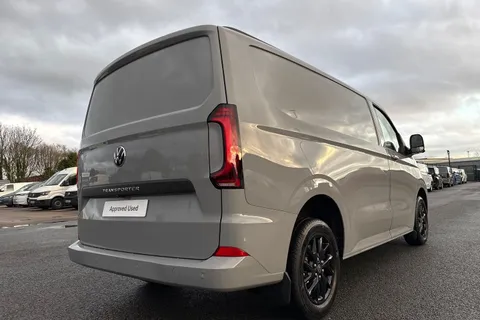DC75CZE Volkswagen Transporter T28 Panel Van Commerce Pro SWB 150 PS 2.0 TDI 8sp Automatic Thumbnail #30