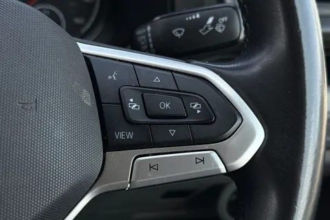 DG74EXR Volkswagen Transporter 2.0 TDI 110 Highline Van Thumbnail #32