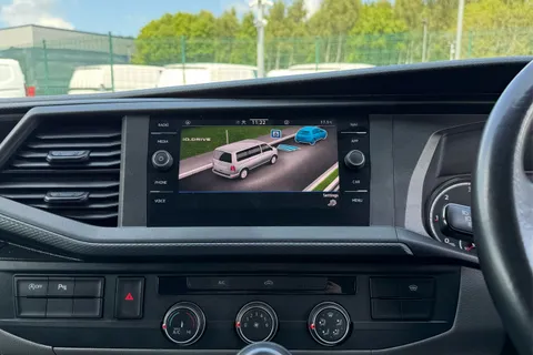 DG74EXR Volkswagen Transporter 2.0 TDI 110 Highline Van Thumbnail #46