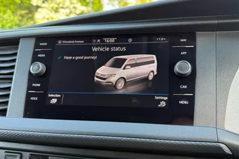 DG74CZJ Volkswagen Transporter 2.0 TDI 110 Highline Van Thumbnail #50