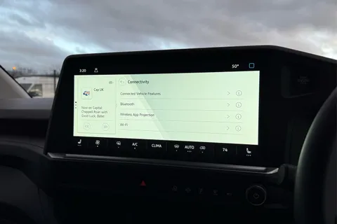 DC75CZE Volkswagen Transporter T28 Panel Van Commerce Pro SWB 150 PS 2.0 TDI 8sp Automatic Thumbnail #54