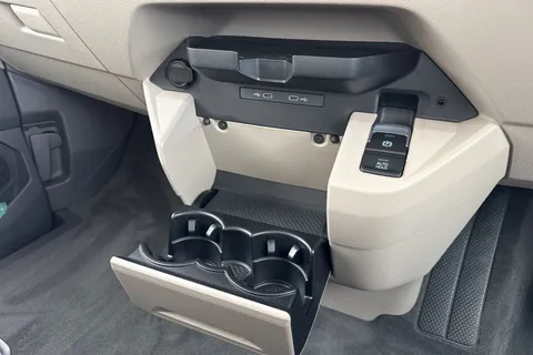 NA75XBU Volkswagen California Ocean T7 SWB 150 PS DSG - 19' Wheels /Tow Pack Thumbnail #23