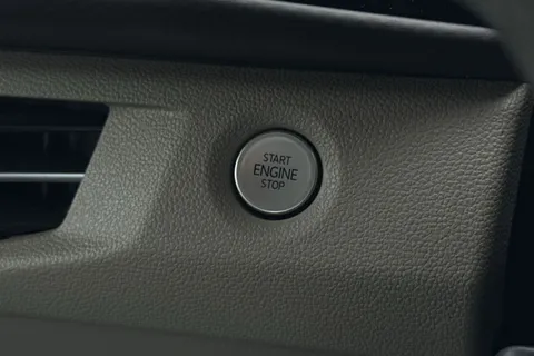 NA75XBU Volkswagen California Ocean T7 SWB 150 PS DSG - 19' Wheels /Tow Pack Thumbnail #50