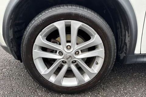 BG16VSC Nissan Juke 1.5 dCi Acenta Premium Euro 6 (s/s) 5dr Thumbnail #12