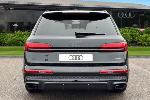  Audi Q7 3.0 TDI V6 Black Edition Tiptronic quattro Euro 6 (s/s) 5dr Thumbnail #5