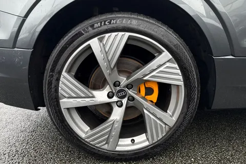 11 of 67 for Audi e-tron Sportback Vorsprung 55 quattro 300,00 kW