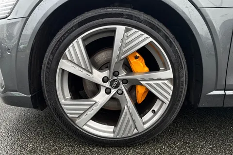 13 of 67 for Audi e-tron Sportback Vorsprung 55 quattro 300,00 kW