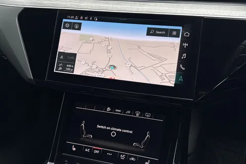 17 of 67 for Audi e-tron Sportback Vorsprung 55 quattro 300,00 kW