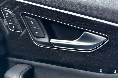  Audi Q7 3.0 TDI V6 Black Edition Tiptronic quattro Euro 6 (s/s) 5dr Thumbnail #21