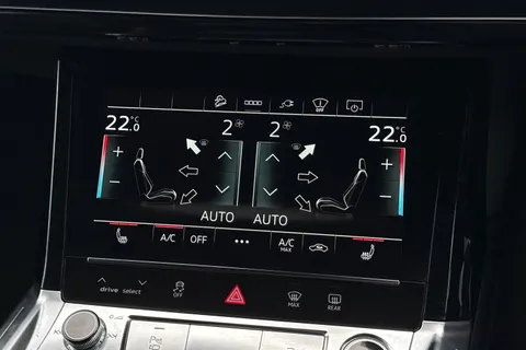 22 of 67 for Audi e-tron Sportback Vorsprung 55 quattro 300,00 kW