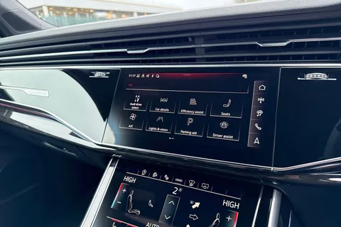  Audi Q7 3.0 TDI V6 Black Edition Tiptronic quattro Euro 6 (s/s) 5dr Thumbnail #45