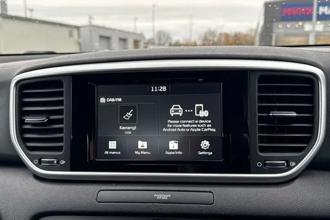 RV68XTF Kia Sportage 1.6 GDi 1 Euro 6 (s/s) 5dr Thumbnail #17