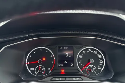 BJ69FFG Volkswagen T-Cross 1.0 TSI 115 SEL 5d | Heated Seats | Rear Camera Thumbnail #27