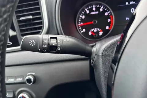 RV68XTF Kia Sportage 1.6 GDi 1 Euro 6 (s/s) 5dr Thumbnail #40