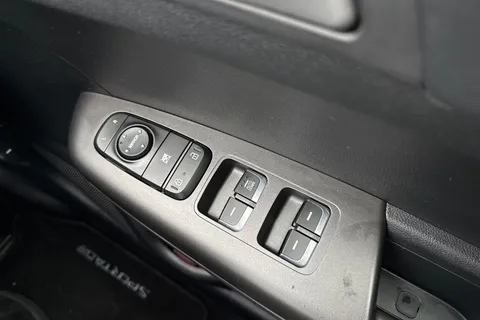 RV68XTF Kia Sportage 1.6 GDi 1 Euro 6 (s/s) 5dr Thumbnail #43