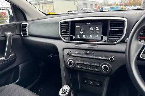 RV68XTF Kia Sportage 1.6 GDi 1 Euro 6 (s/s) 5dr Thumbnail #44