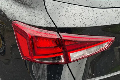 28 of 43 for SEAT Arona 1.0 TSI FR DSG Euro 6 (s/s) 5dr