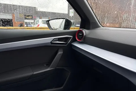 34 of 43 for SEAT Arona 1.0 TSI FR DSG Euro 6 (s/s) 5dr