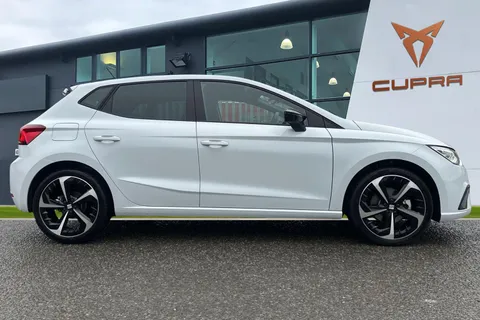 KS75TOV SEAT Ibiza 1.0 TSI FR Sport DSG Euro 6 (s/s) 5dr Thumbnail #3