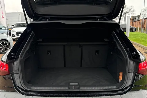 BT73SJX Audi A3 Black Edition 35 TFSI  150 PS S tronic Thumbnail #6