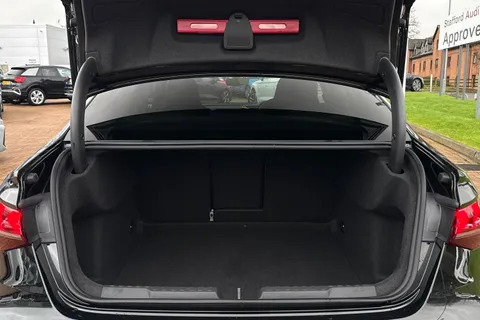 KR25DGZ Audi A3 Black Edition 35 TFSI  150 PS S tronic Thumbnail #7