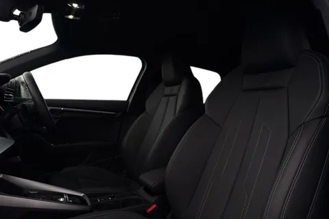 BT73SJX Audi A3 Black Edition 35 TFSI  150 PS S tronic Thumbnail #15