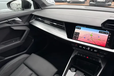 BT73SJX Audi A3 Black Edition 35 TFSI  150 PS S tronic Thumbnail #19