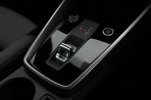 BT73SJX Audi A3 Black Edition 35 TFSI  150 PS S tronic Thumbnail #22