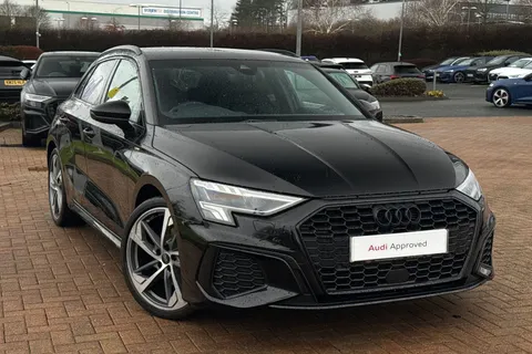 BT73SJX Audi A3 Black Edition 35 TFSI  150 PS S tronic Thumbnail #24