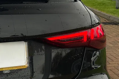 BT73SJX Audi A3 Black Edition 35 TFSI  150 PS S tronic Thumbnail #48