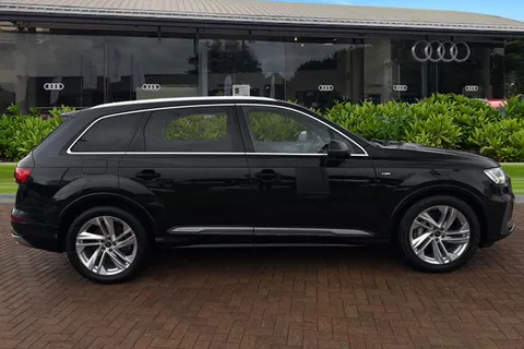 3 of 62 for Audi Q7 S line 55 TFSI quattro 340 PS tiptronic