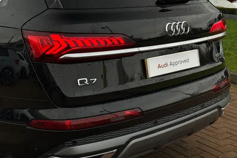 8 of 62 for Audi Q7 S line 55 TFSI quattro 340 PS tiptronic